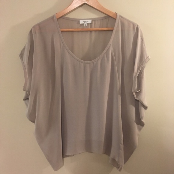 Aritzia Tops - Babaton silk top